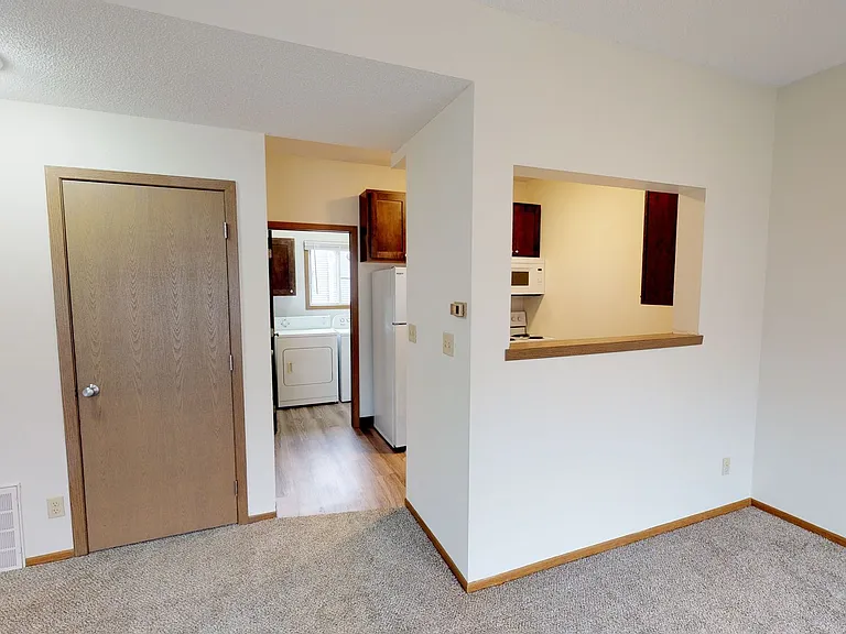 1107 Delaware Ave — Photo 2