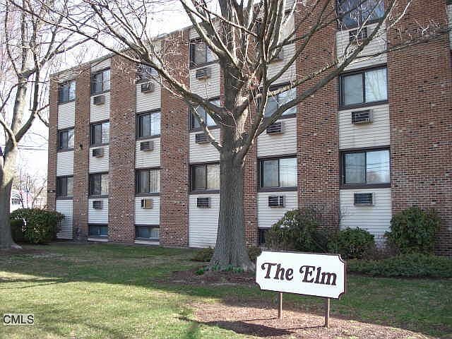 2nd image of 1168 Main St Unit C6
