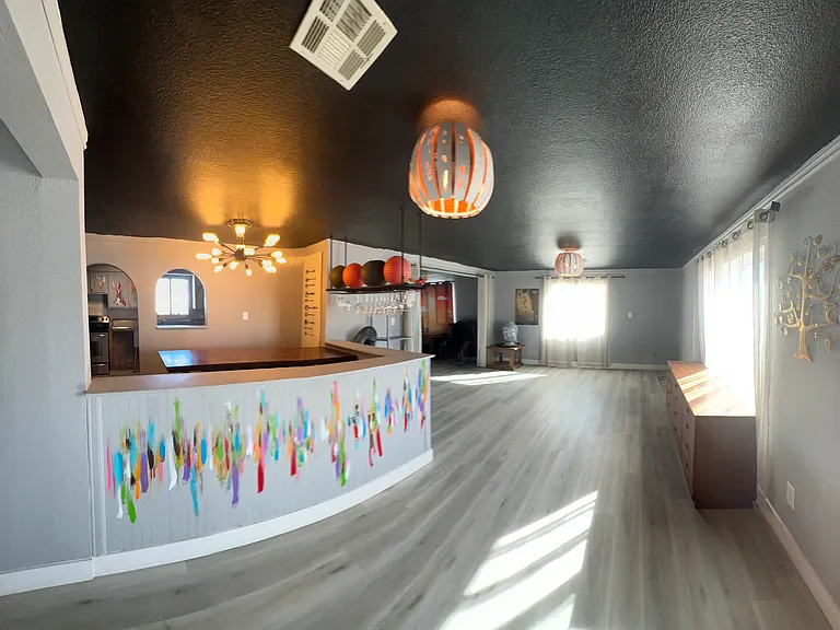 8650 W Monroe St — Photo 16