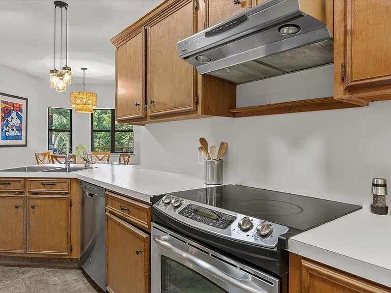 116 Lei Ct — Photo 11
