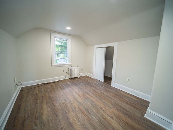 5th image of 50 Anderson Ave #2