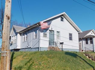 225 Laurel Ave, Woodlynne, NJ 08107