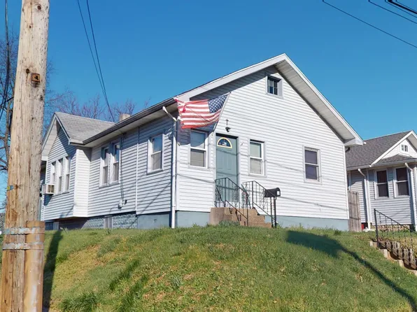 225 Laurel Ave, Woodlynne, NJ 08107