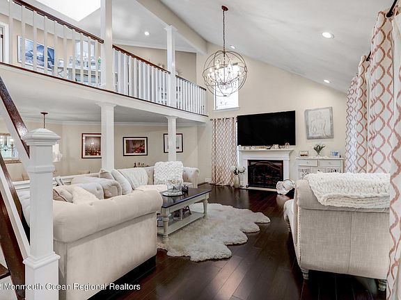 3rd image of 52 Cotswold Cir #5.04