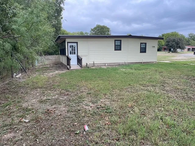 1 bed, 650 sqft, $1,150 — Photo 3