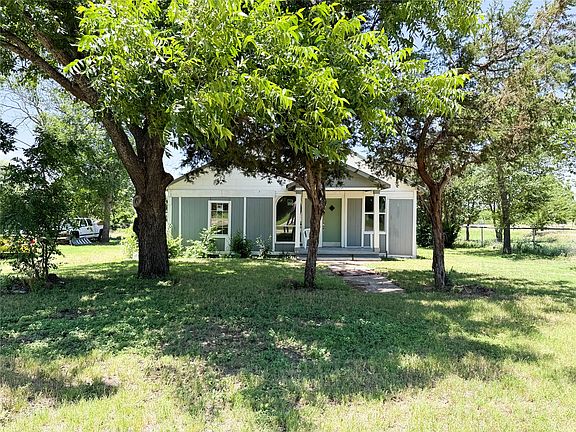 2nd image of 1402 Avenue A