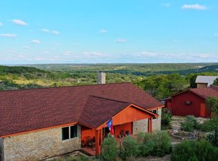 104 Scenic Ridge Rd W, Ingram, TX 78025