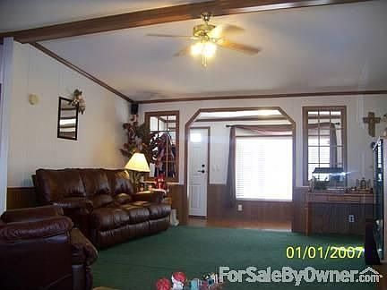Living Room Entry/Foyer