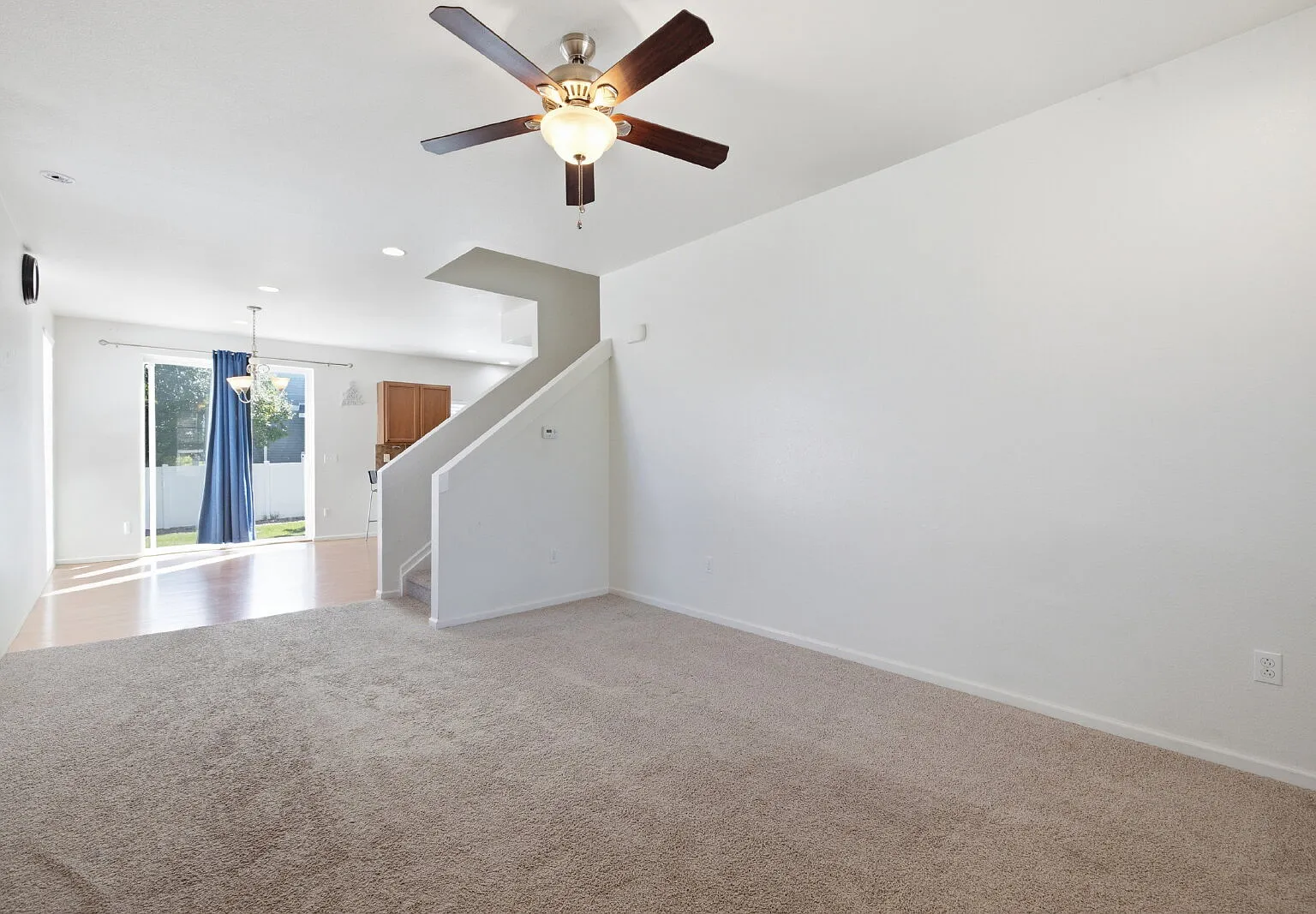 3 bed, 2.5 bath, 1744 sqft, $2,850 — Photo 3