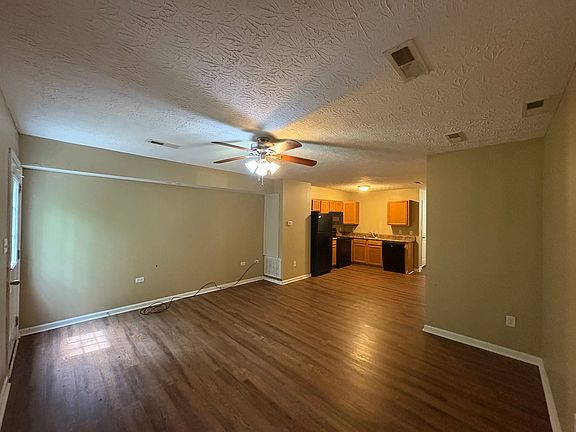 3rd image of 541 McFadin Station St #C