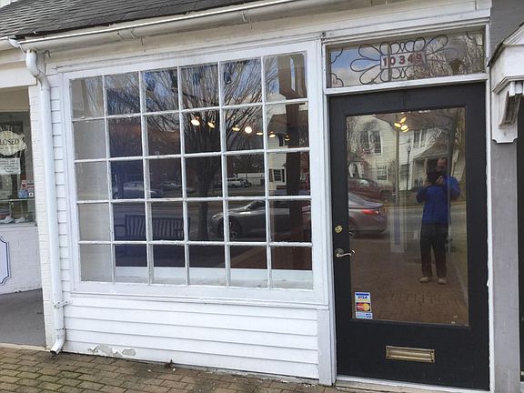 2nd image of 10349 Warwick Blvd