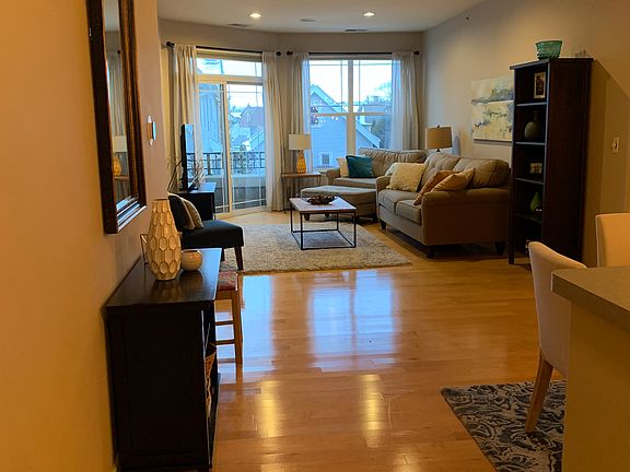 5th image of 1619 N Farwell Ave APT 108