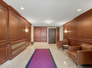 52 Lafayette Pl APT 2H, Greenwich, CT 06830