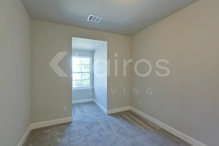 6405 Roux Dr — Photo 15