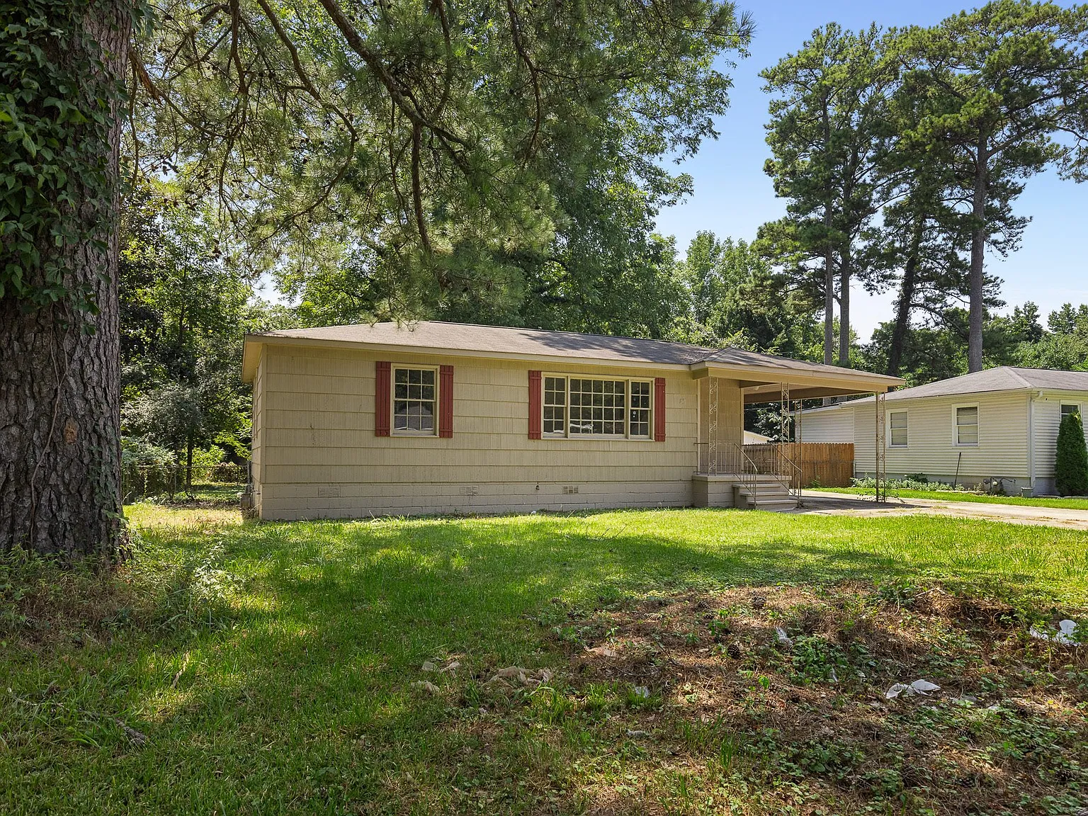 149 Rose Drive - 1 — Photo 3