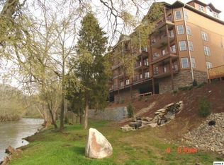 527 River Place Way #U-322, Sevierville, TN 37862