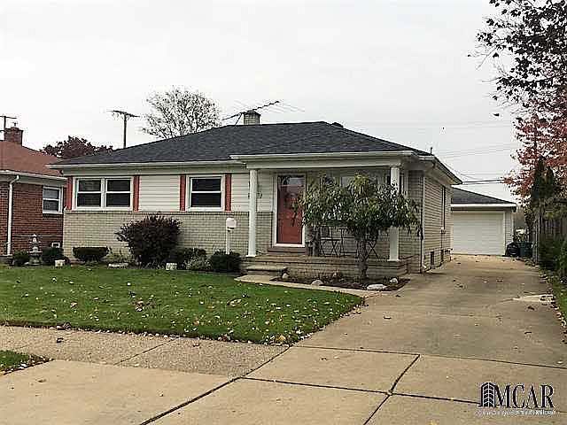 1st image of 29515 Tamarack Dr