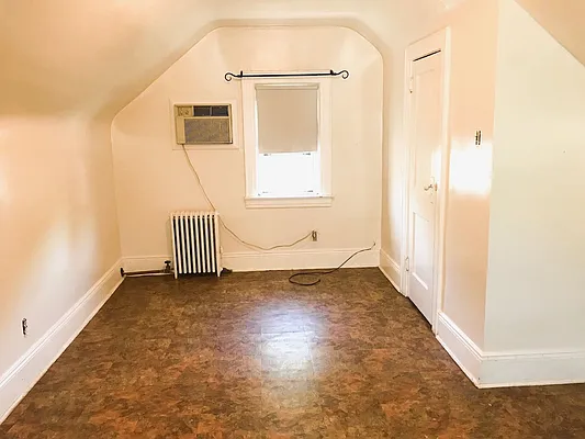 Rented by Showcase Realty | media 7