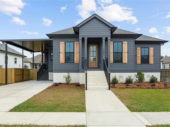 3837 Norwood Dr, Chalmette, LA 70043