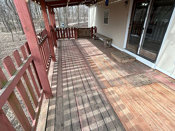 4th image of 29549 Coldwater Ave