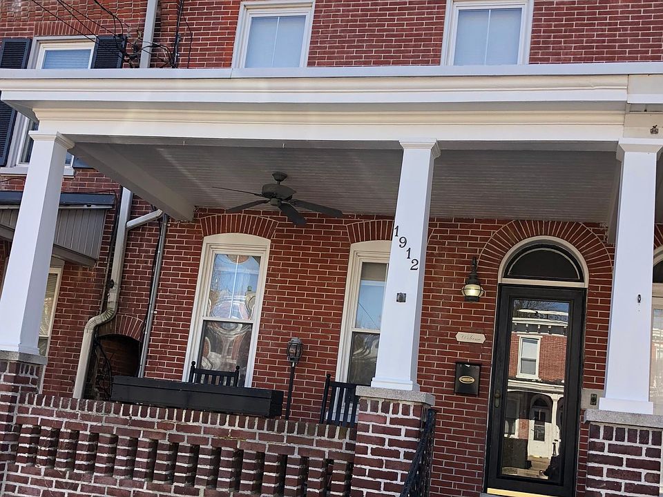 1st image of 1912 N Lincoln St