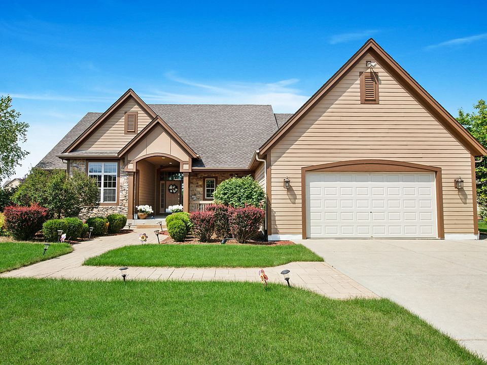 1st image of 12258 W Shadwell Cir