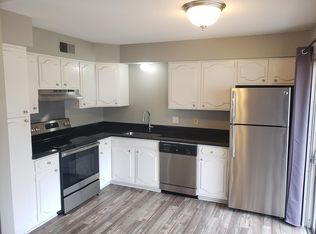 9540 Mission Rd #30, Overland Park, KS 66207