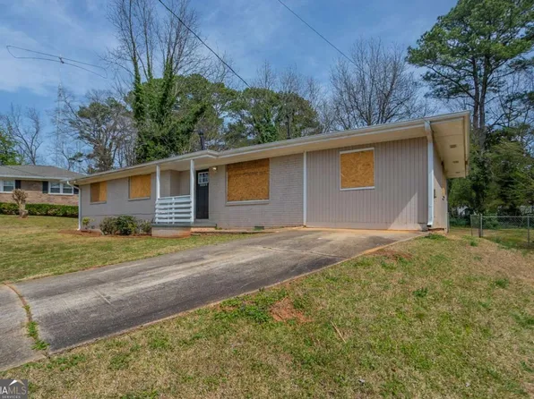 4094 E Glade Ct, Decatur, GA 30035