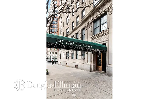 Sold by Douglas Elliman | media 21