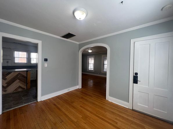 35 Wooding St FLOOR 2, Bristol, CT 06010