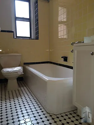 Rented by Skyline Group Real Estate | media 4