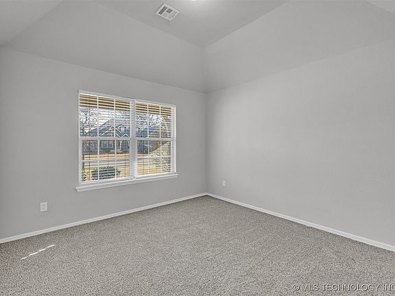 5th image of 13636 S 91st East Ave