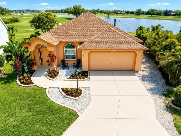 834 Springwood Cir, Bradenton, FL 34212