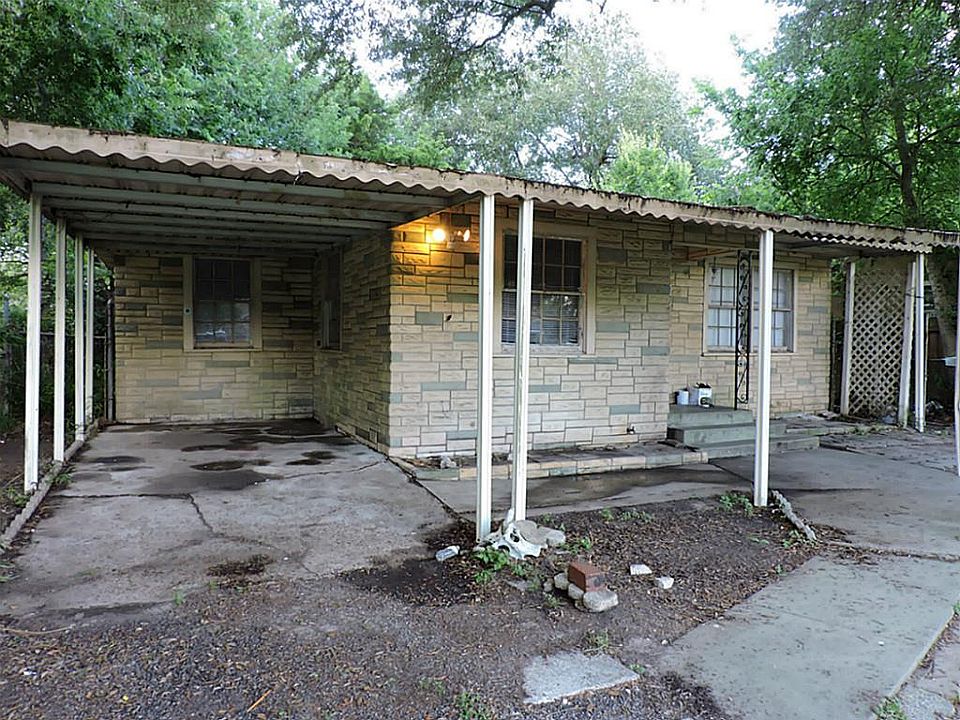 1st image of 3121 8th Ave N