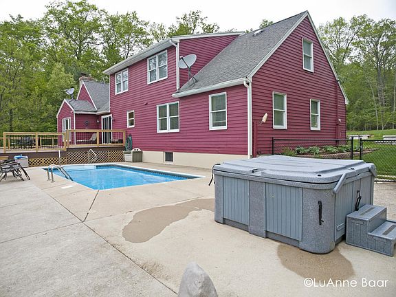 4th image of 6463 Crooked Creek Dr