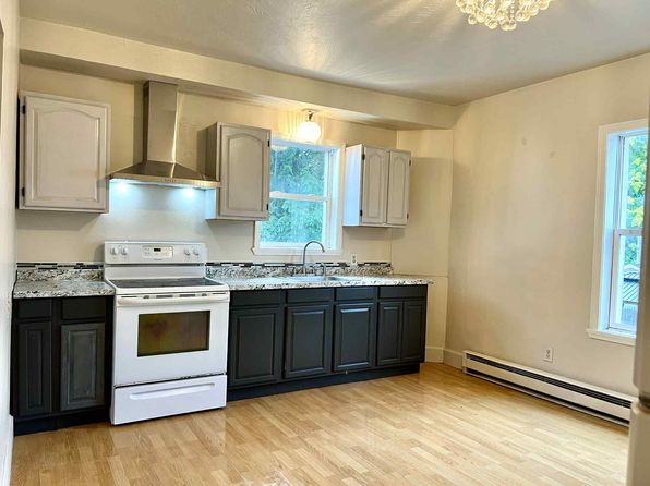 887 Branch Ave #2