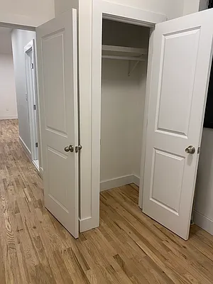 Rented by Paley Management | media 19