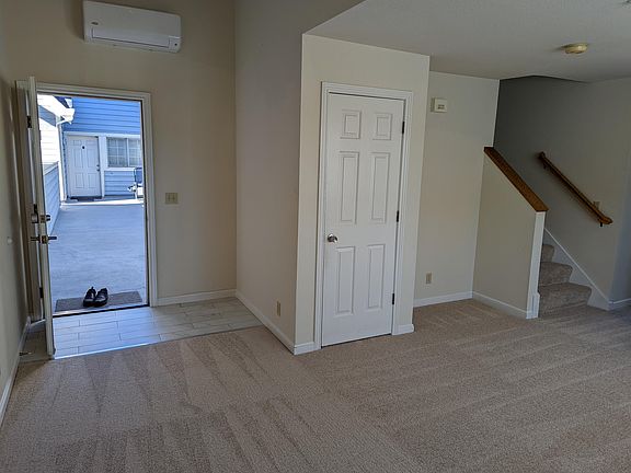 3rd image of 10056 Pasadena Ave APT B