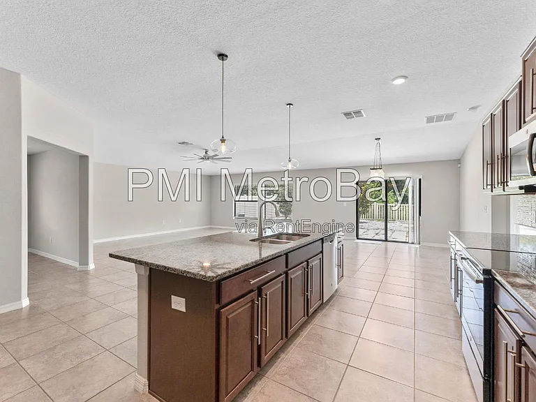 9703 Sage Creek Dr — Photo 8