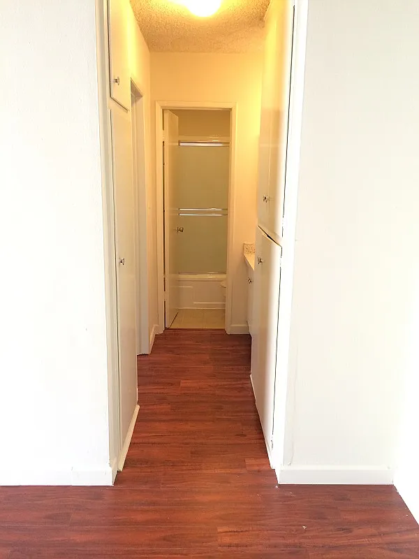 Casablanca West Apartments — Photo 3