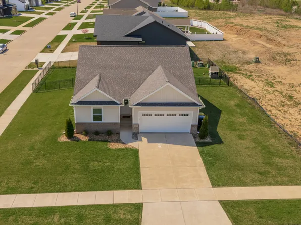 1201 Granite Way, Normal, IL 61761