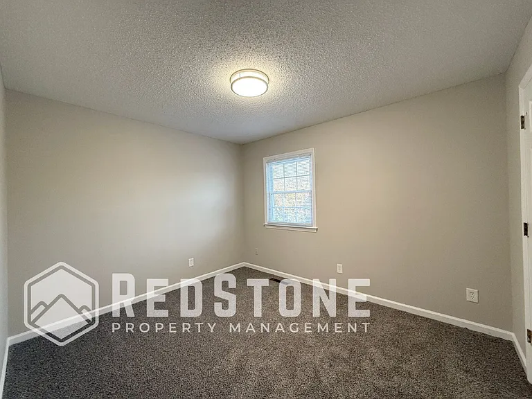 725 S Broad St #C — Photo 16