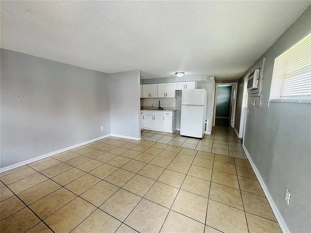 1 bed, 1.0 bath, 550 sqft, $1,150 — Photo 4