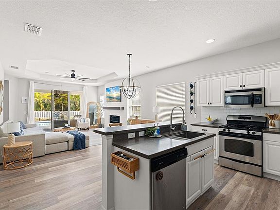 3rd image of 4946 NEWPORT NEWS CIRCLE
