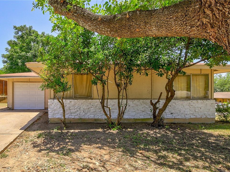 1st image of 4533 Little Hill Cir