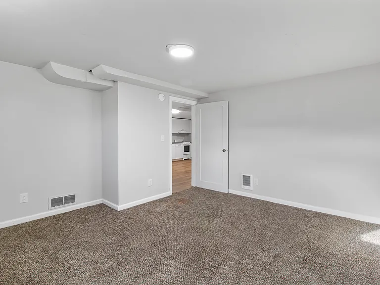 303 Jackson St #C — Photo 18