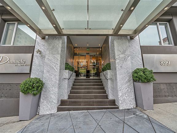3rd image of 899 Pine St APT 1008