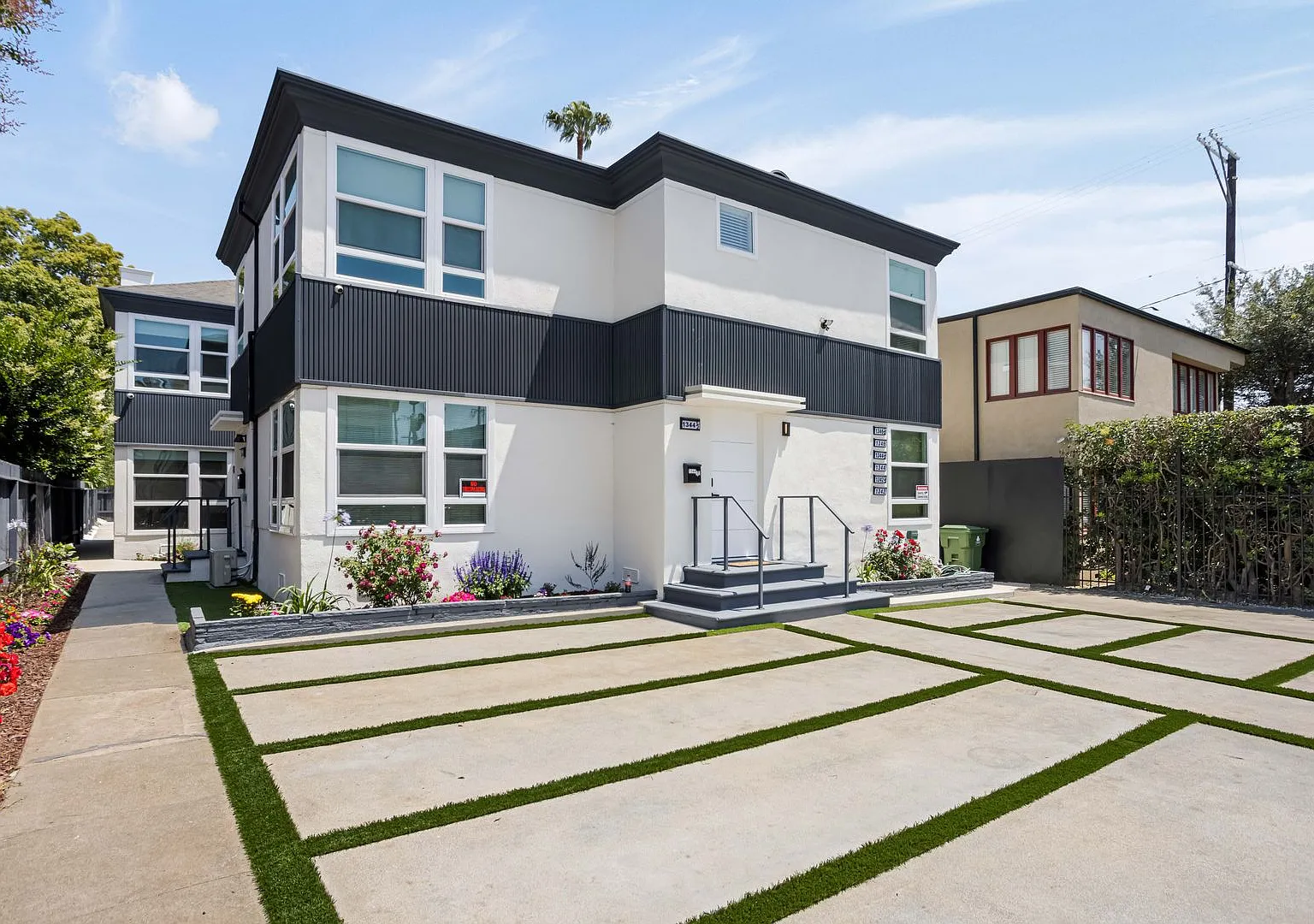 Beautifully Renovated Boutique Property in Prime Mid-City Los Angeles — Photo 4