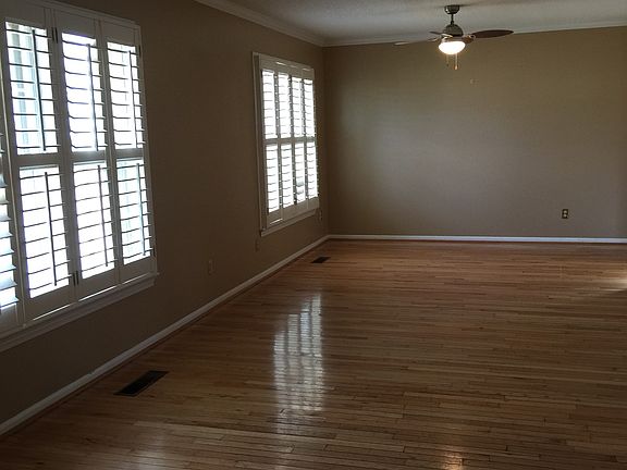 3rd image of 3009 Kennebec St