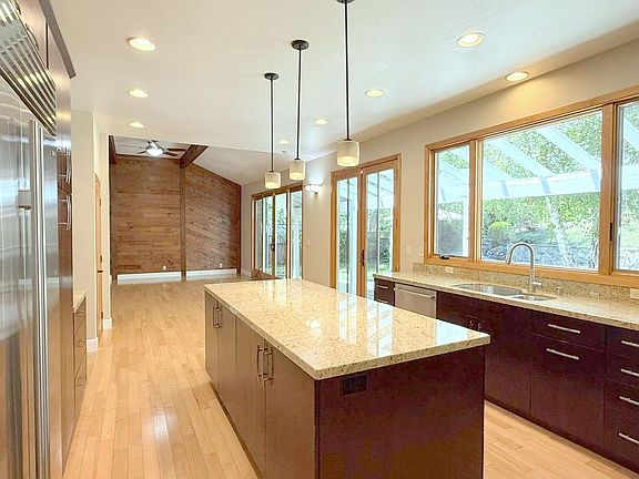 4th image of 2215 Deer Oak Way